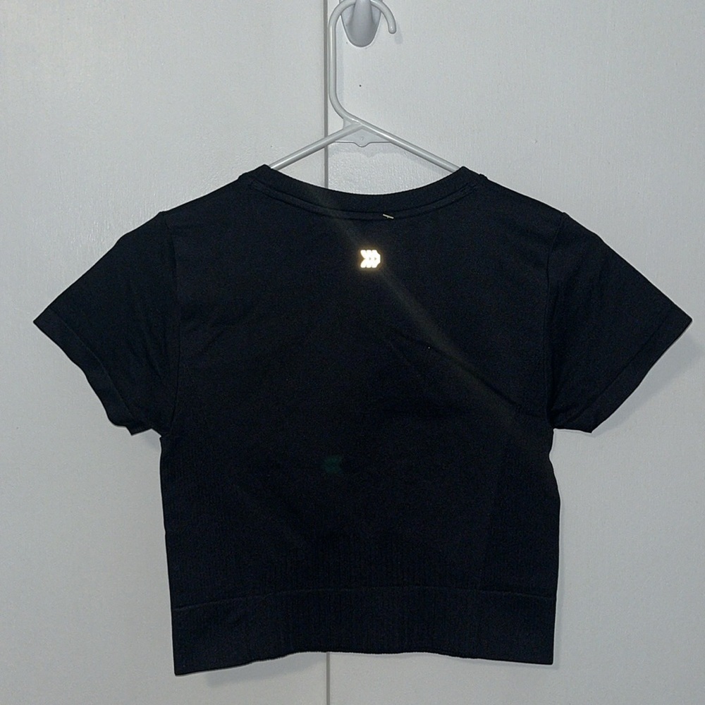 All In Motion Seamless Cropped Tee Active T-Shirt Women’s M Medium 8-10 Black - Picture 5 of 11